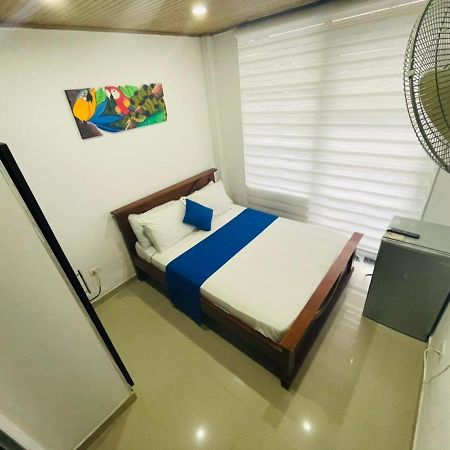 Hotel Zafiro Leticia Extérieur photo