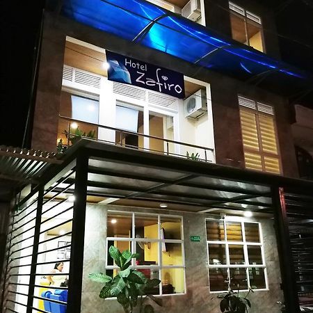 Hotel Zafiro Leticia Extérieur photo