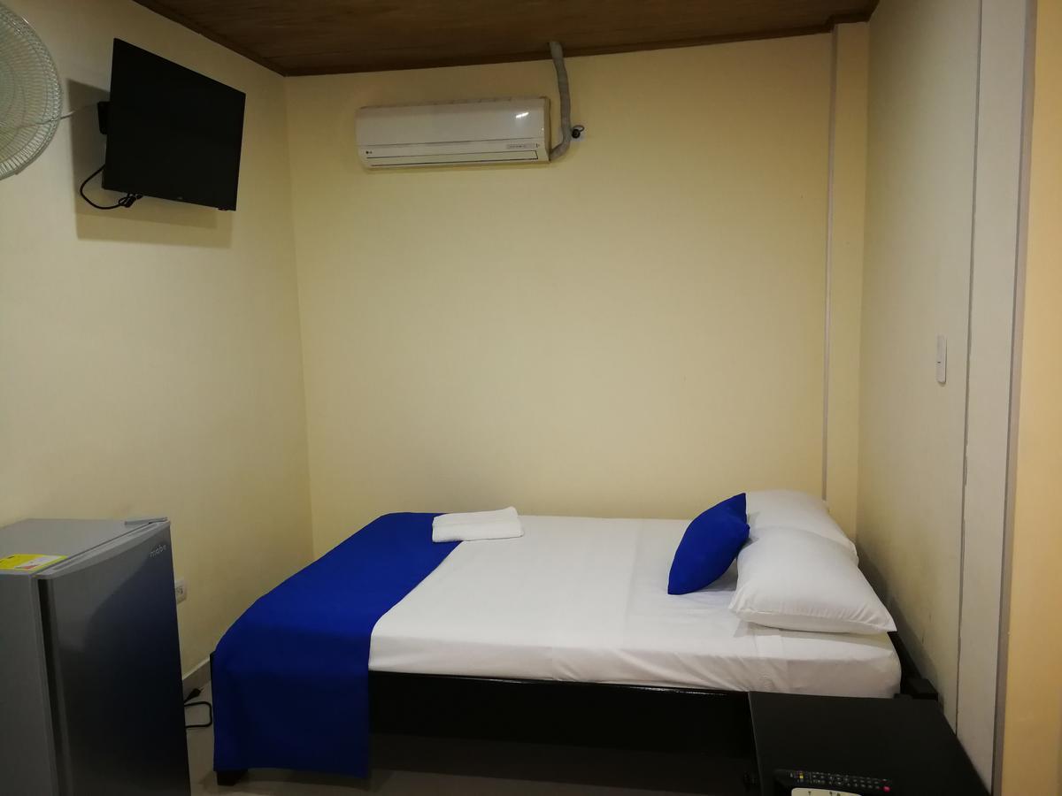 Hotel Zafiro Leticia Extérieur photo